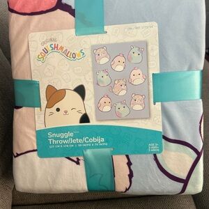 Squishmallows Snuggle Throw Blanket with Pastel Animals
